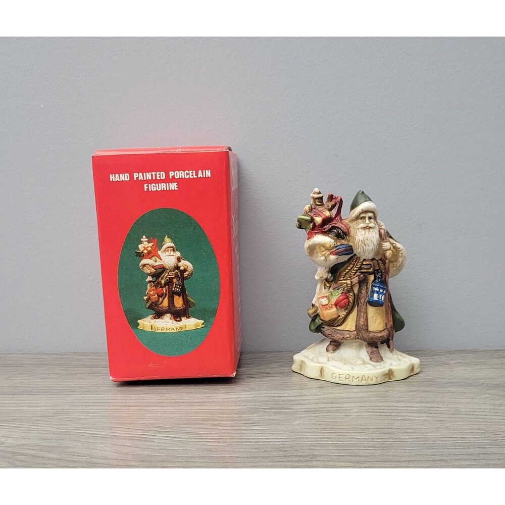 VTG 1991 RSVP Int Inc Santas of the Nations Germany Figurine Made in Taiwan 4"